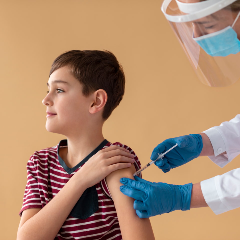В Беларуси началась вакцинация детей от covid-19